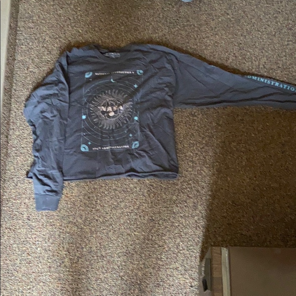 long sleeve NASA crop shirt